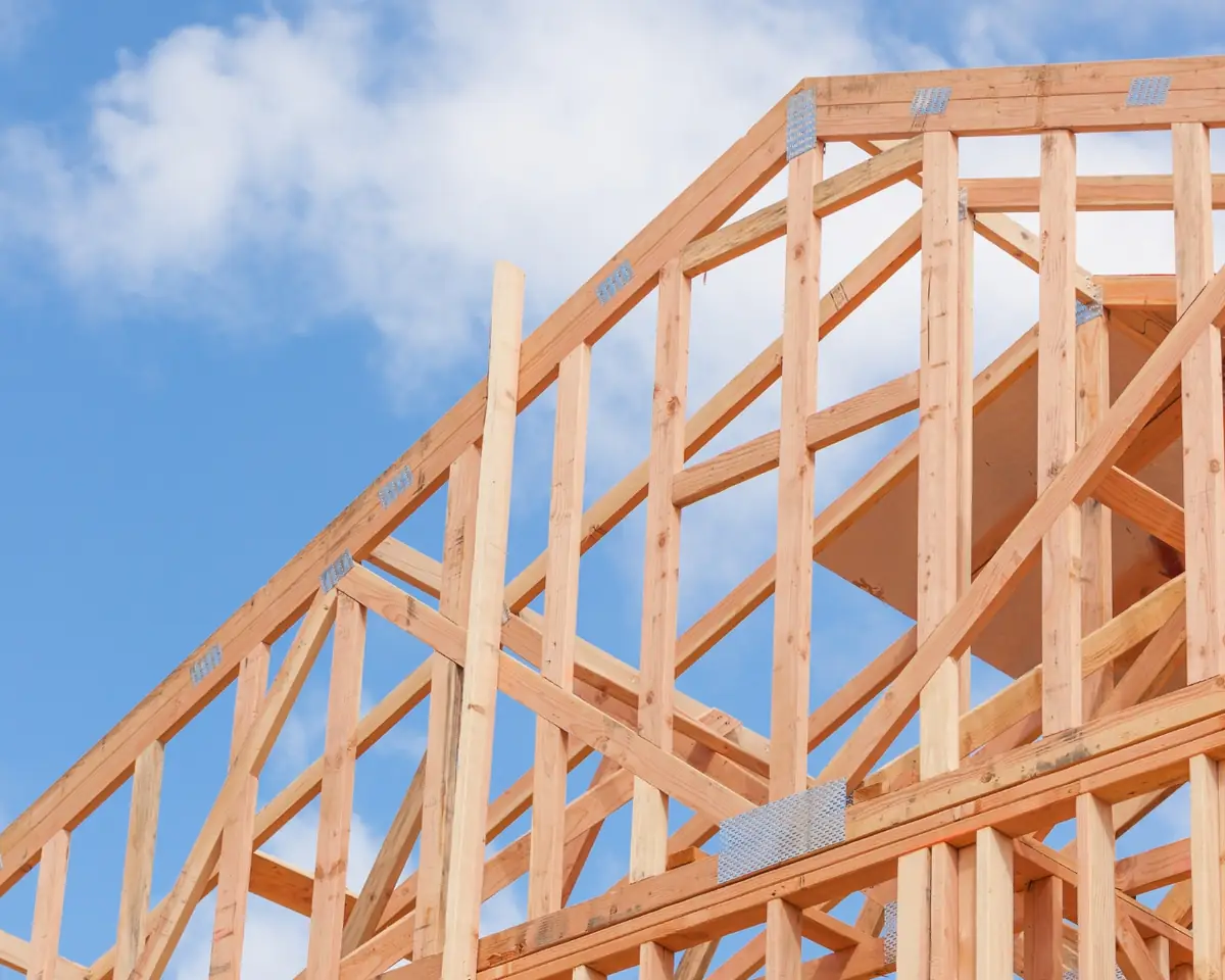 Houtconstructie in aanbouw